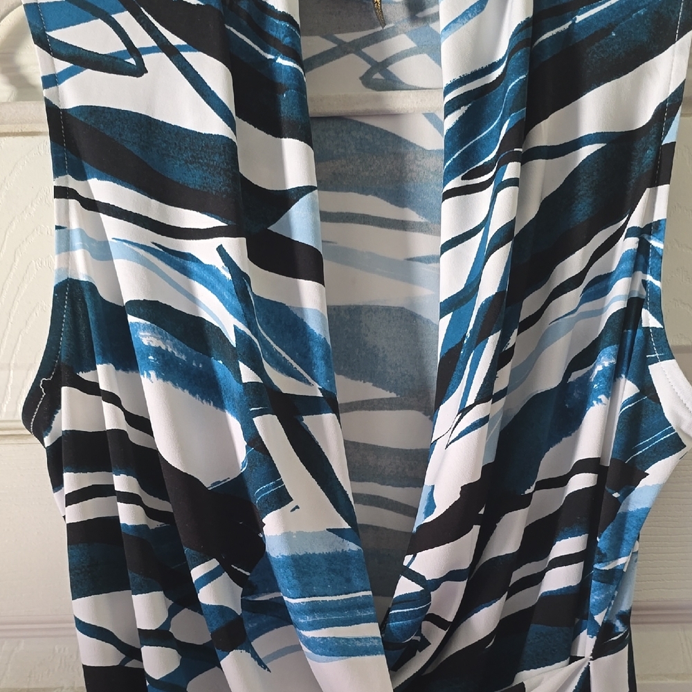 Donna Karan Blue and White Patterned Top